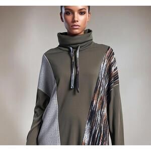 BKE Sweater Women Olive Green Turtleneck Colorblock Oversized Yarn Tweed Boho